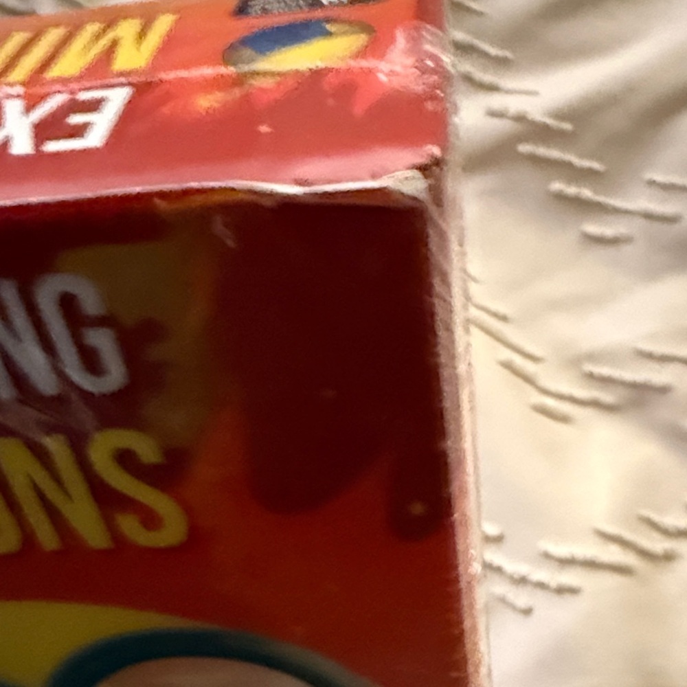 Exploding Minions Card Game - Picture 7 of 7